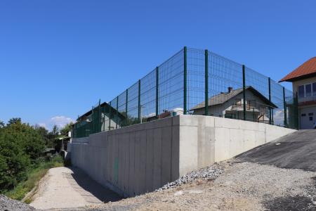 UREDITEV ŠPORTNIH POVRŠIN, CESTE IN VODOHRANA V NASELJU ORLE 13